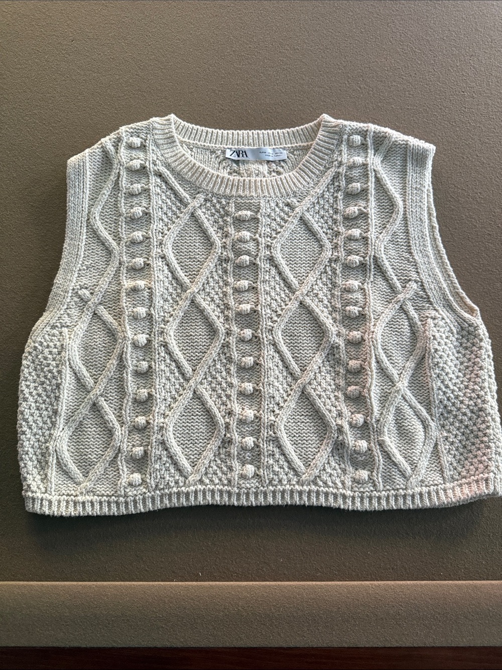 Zara Cream Cable-Knit Sleeveless Sweater Vest
